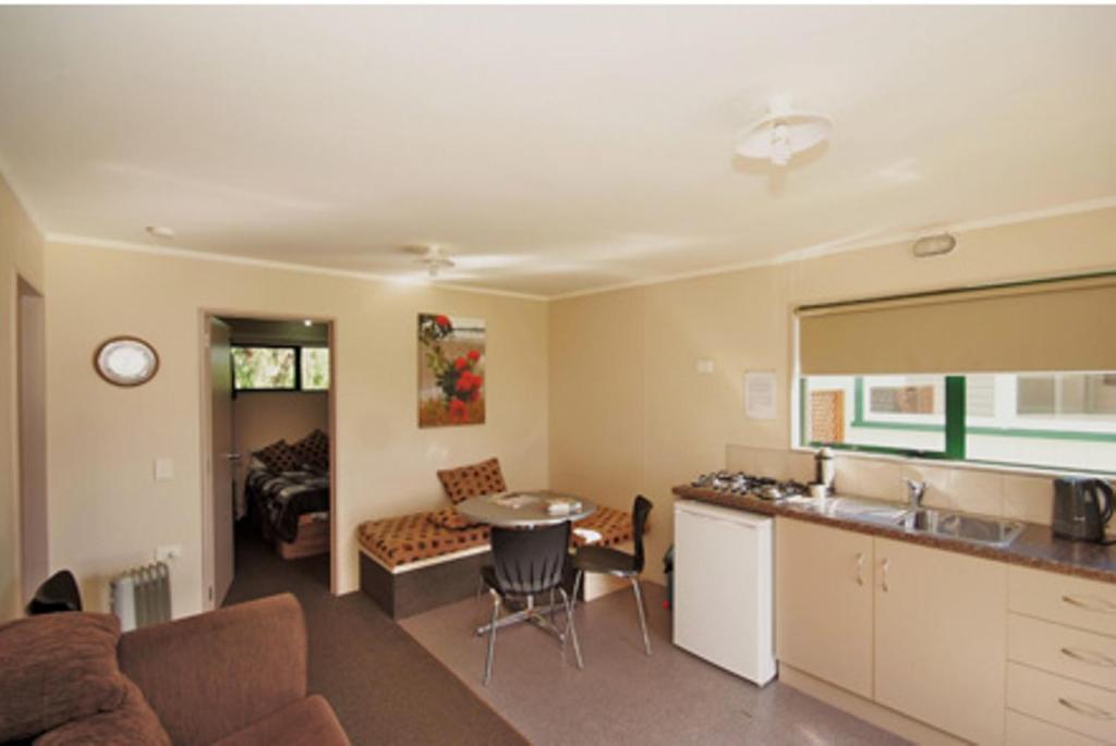 Omokoroa Kiwi Holiday Park Tauranga Rom bilde