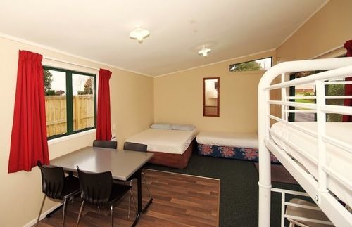 Omokoroa Kiwi Holiday Park Tauranga Eksteriør bilde
